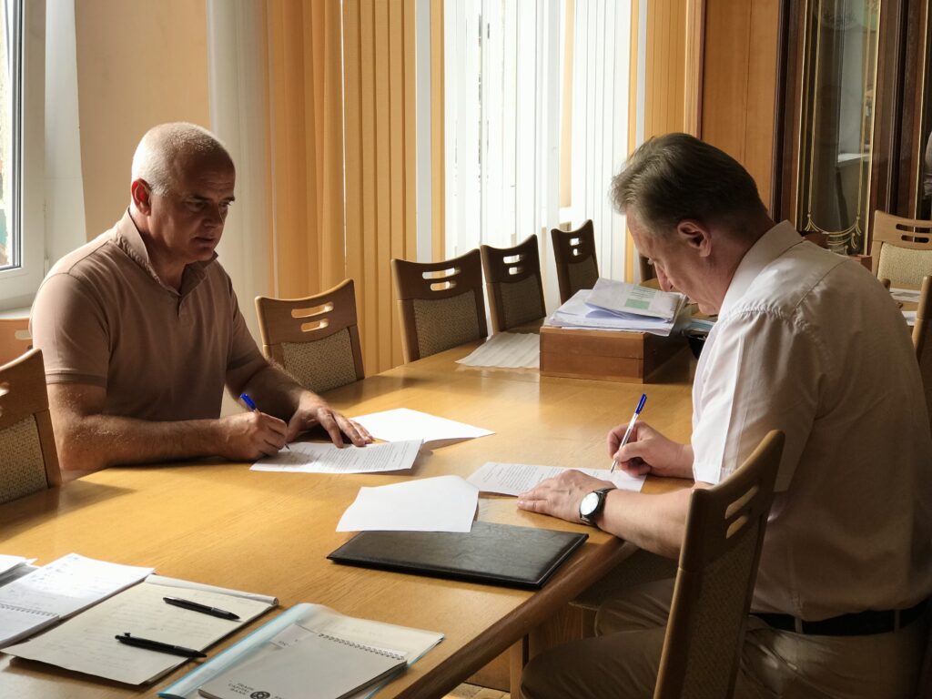 Общество с ограниченной ответственностью "КЕРАМИКА ГЖЕЛИ" и открытое акционерное общество "Белхудожкерамика" заключили договор о сотрудничестве