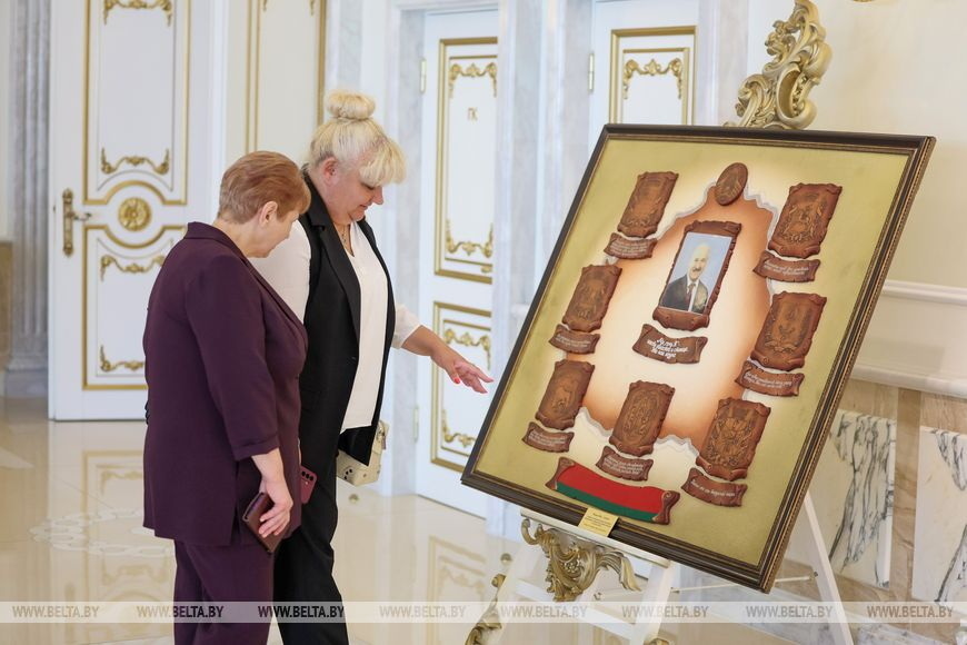Работники организаций Управления делами Президента побывали на экскурсии во Дворце Независимости